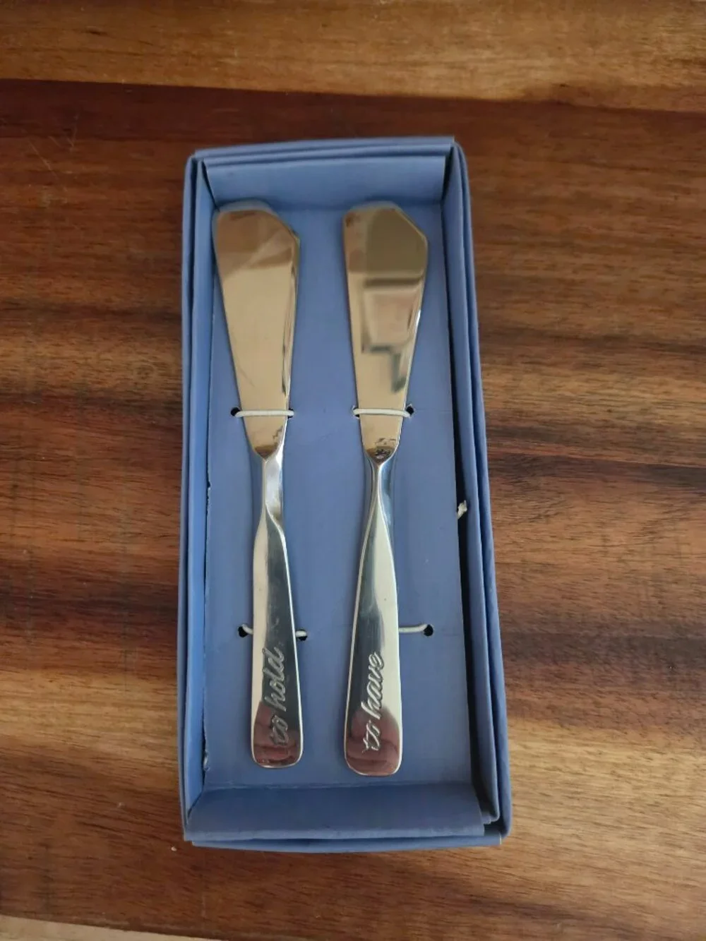 SET OF TO HAVE& TO HOLD STAINLESS STEEL BUTTER SPREADERS  MIRRORED FINISH